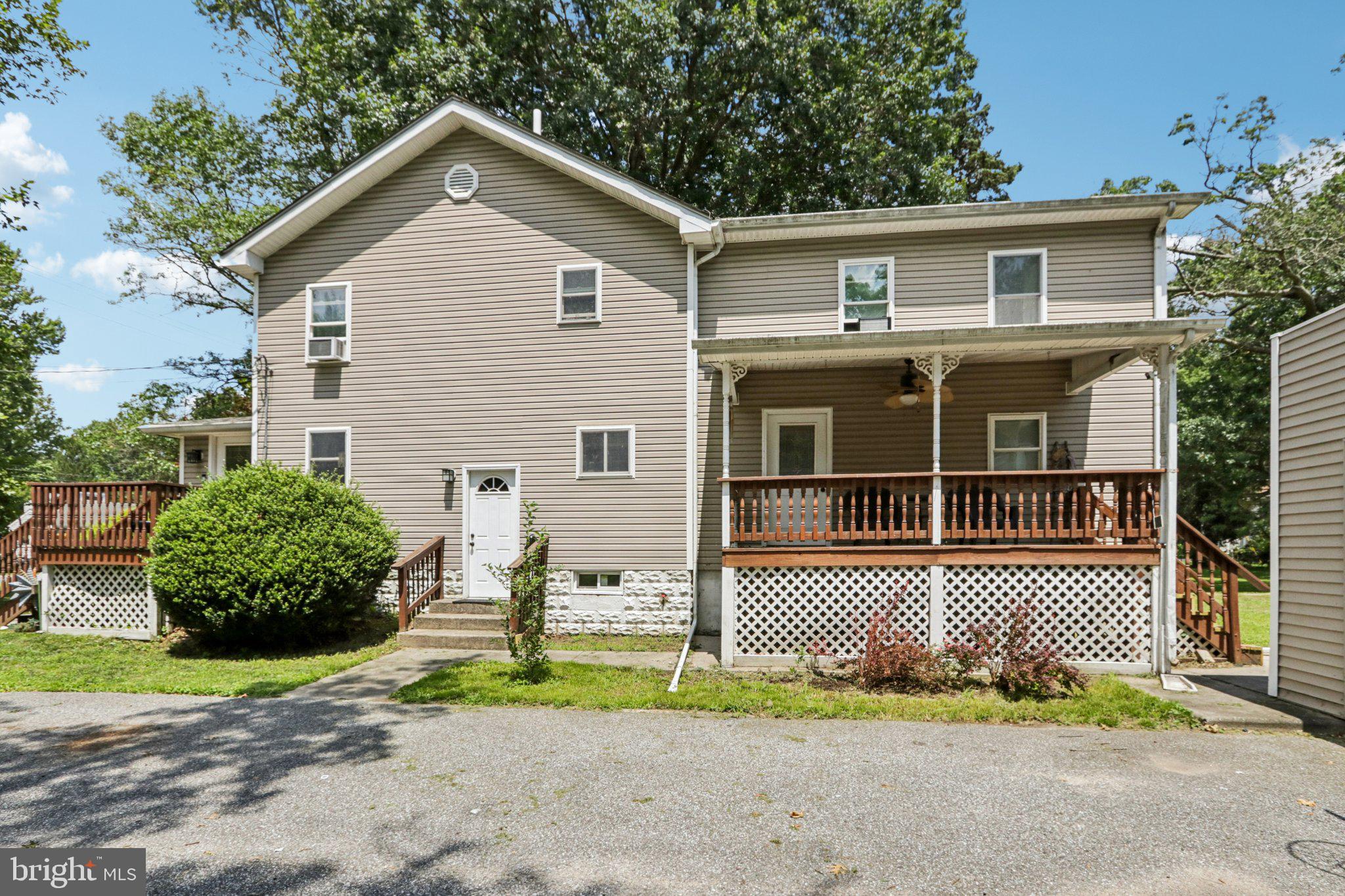 76 N Hook Rd