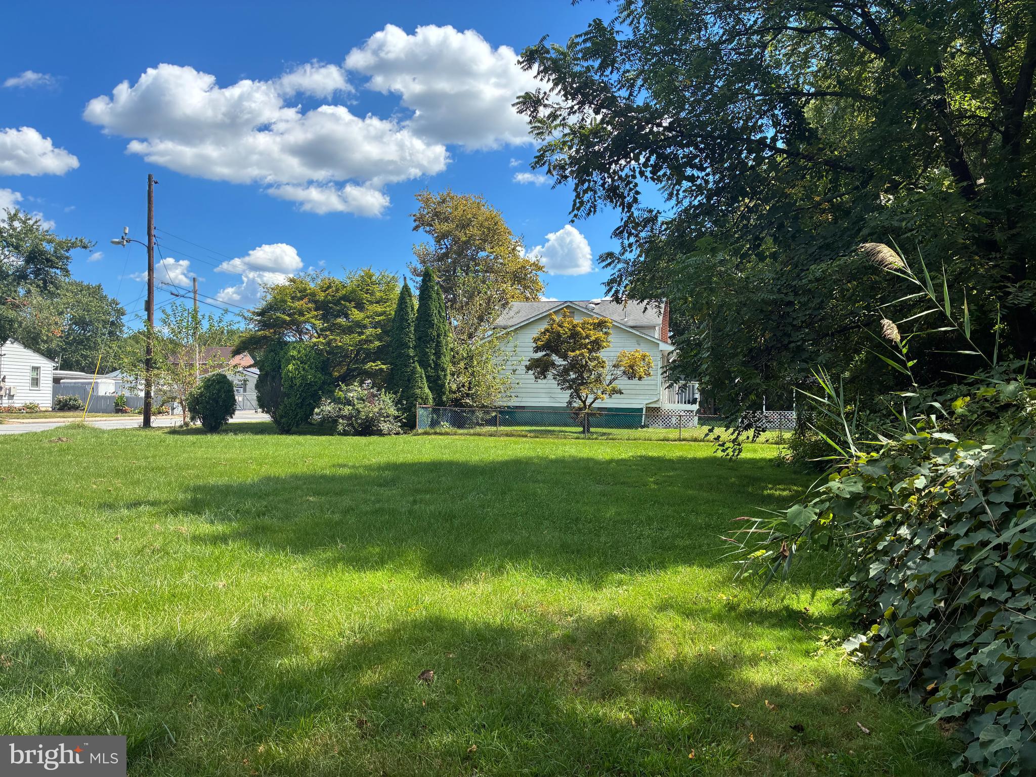 28 FOURTH AVENUE