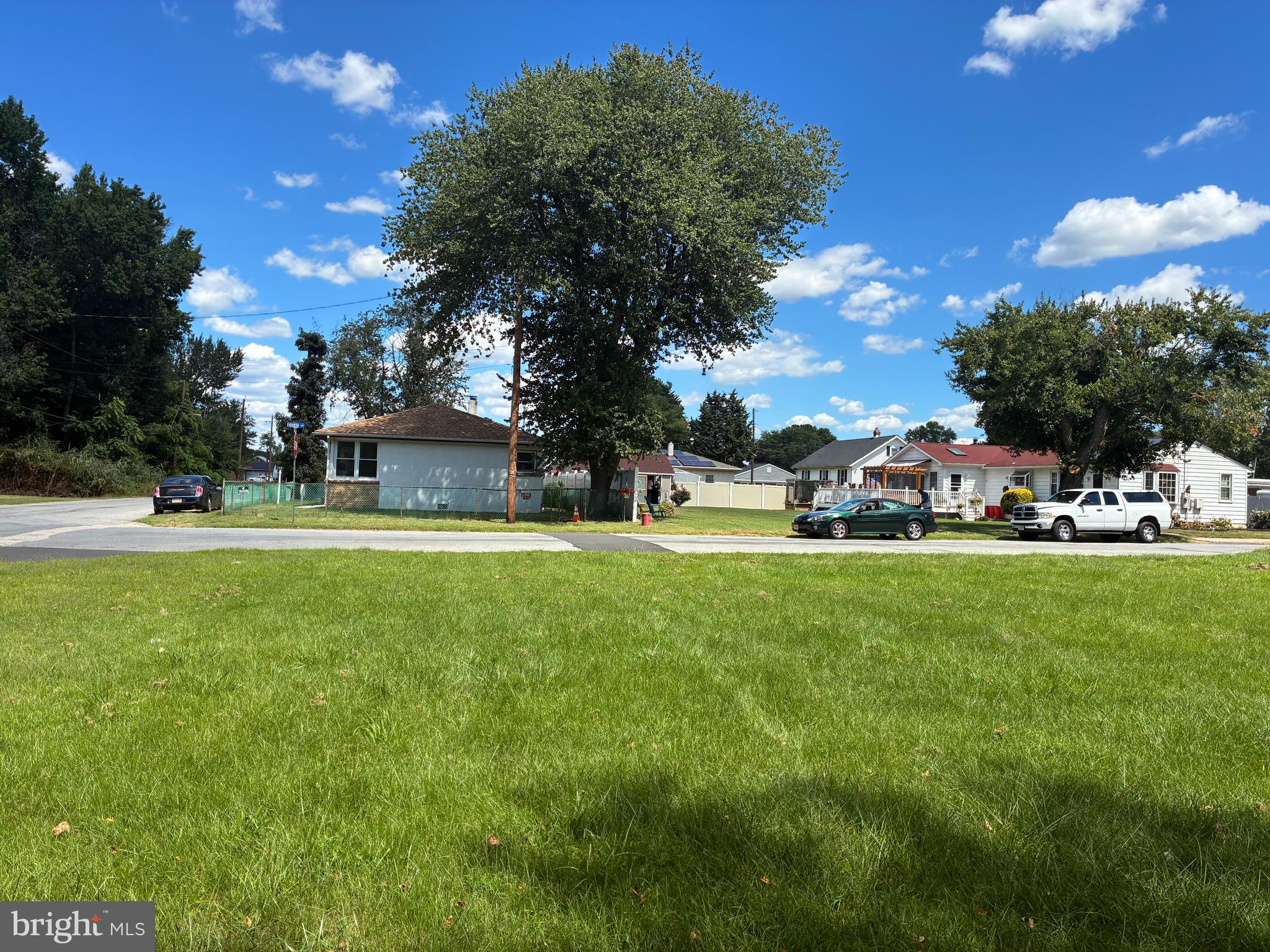 28 FOURTH AVENUE