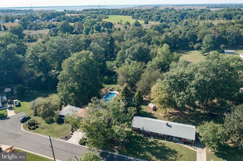 10 DELAWARE DRIVE
