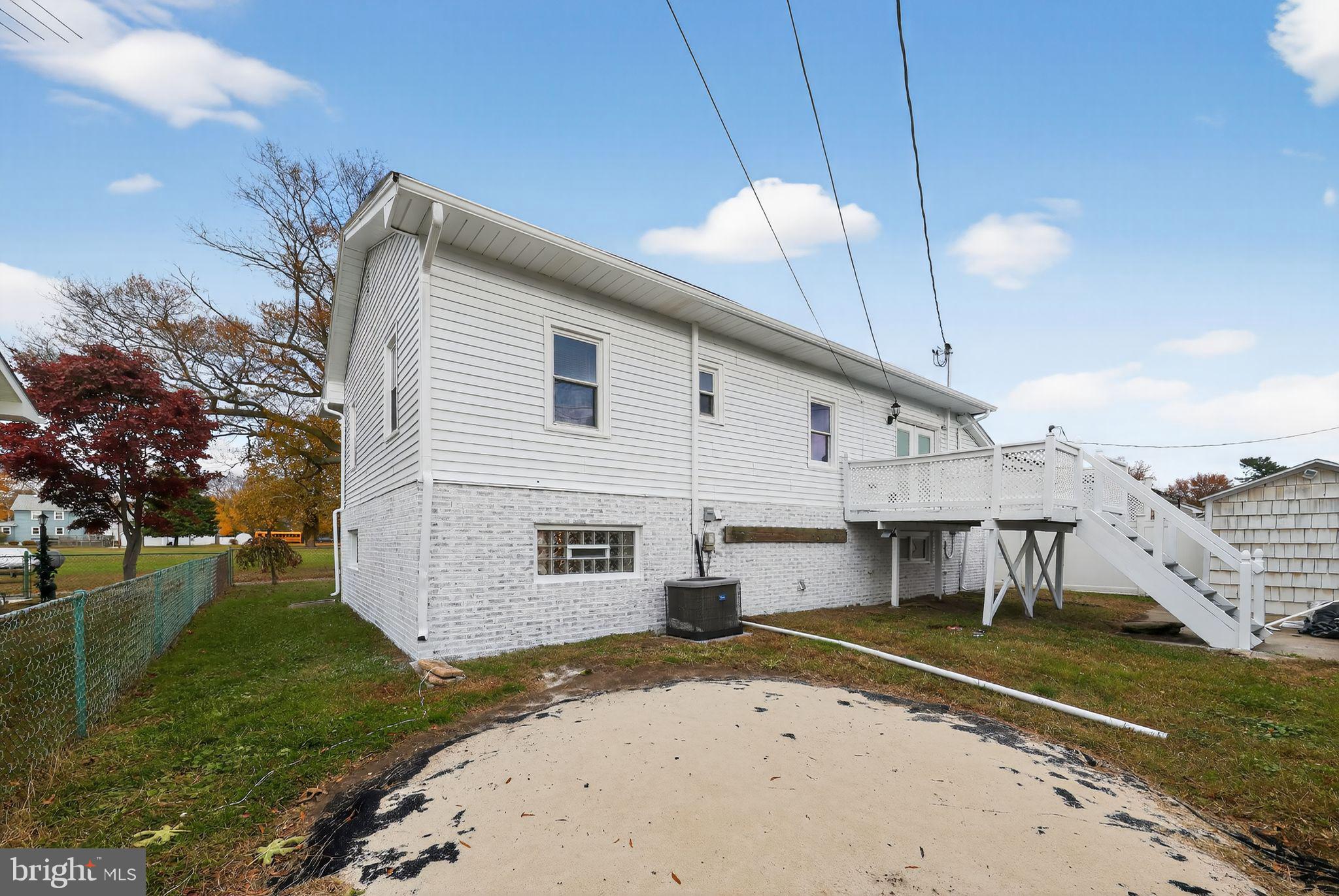 121 ASH STREET