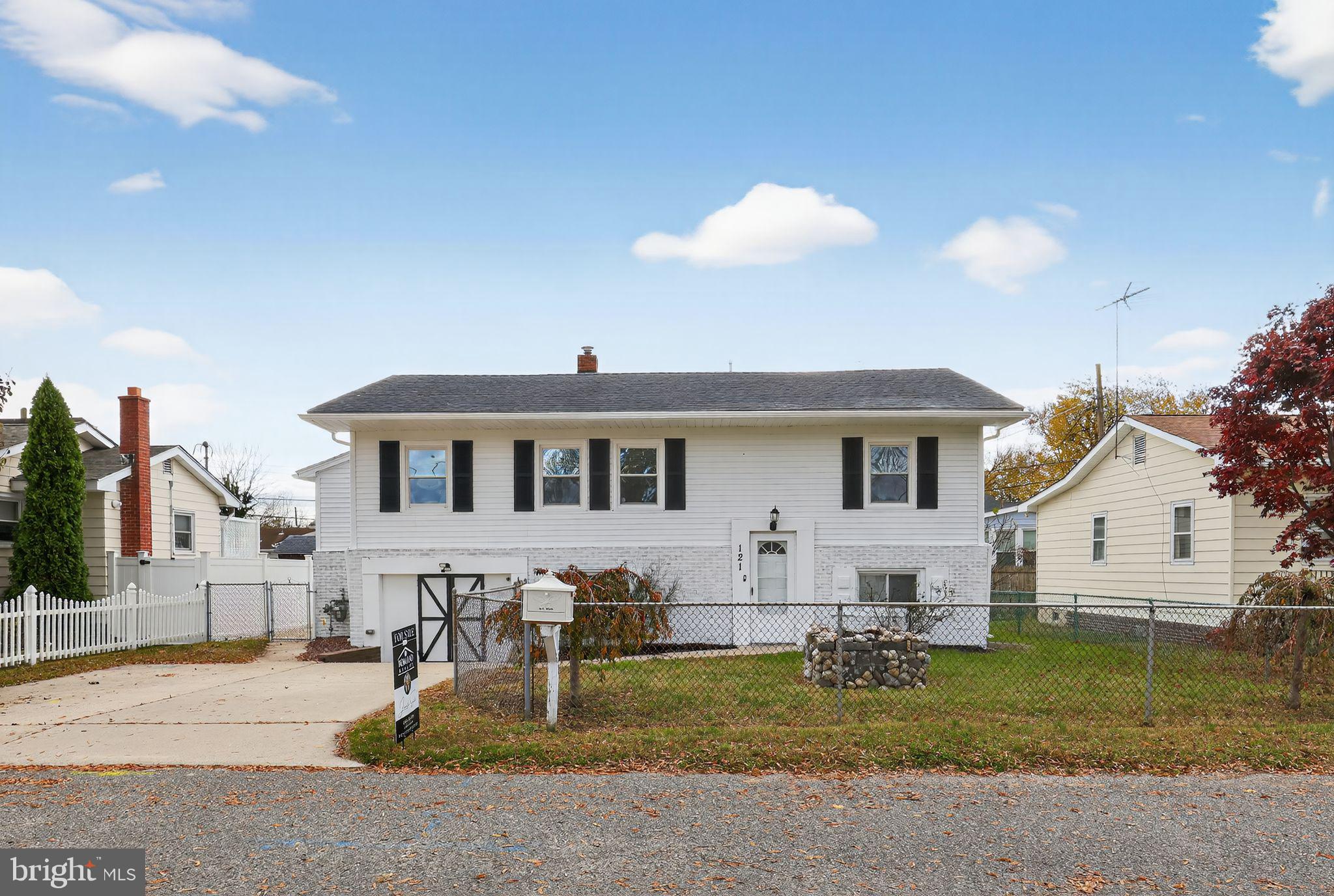 121 ASH STREET