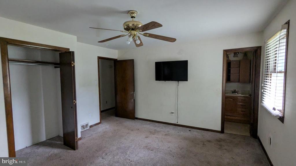 497 ROBINSON ROAD
