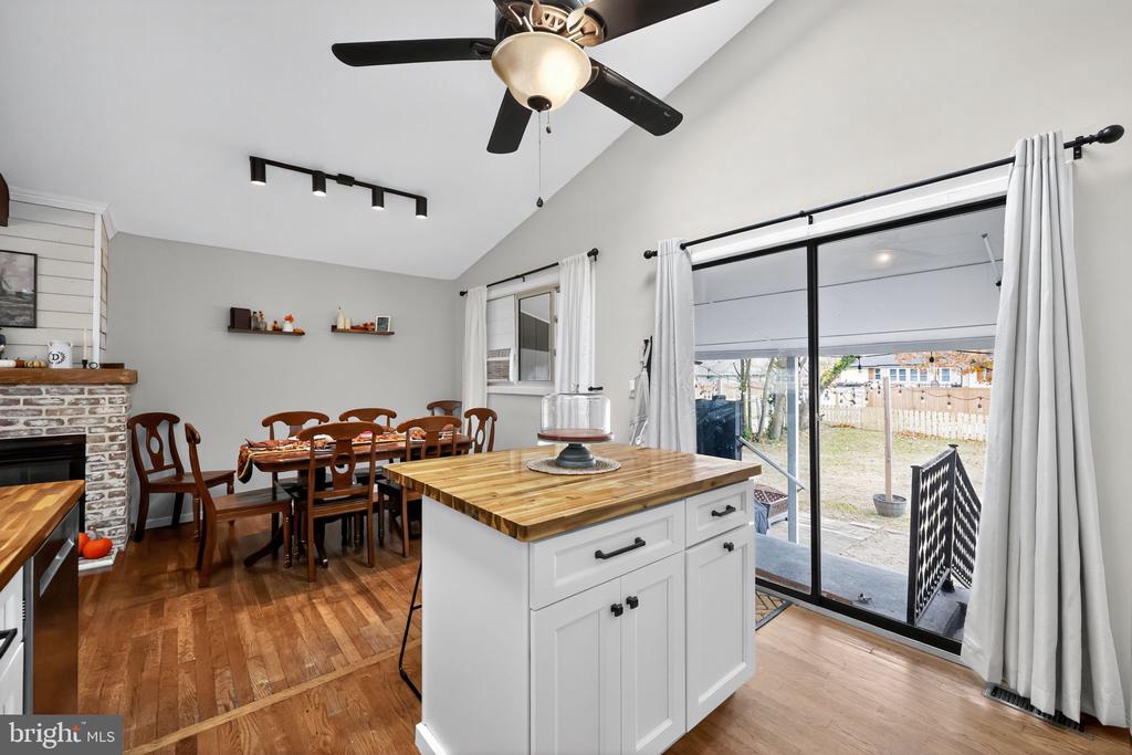 33 BEACH AVENUE