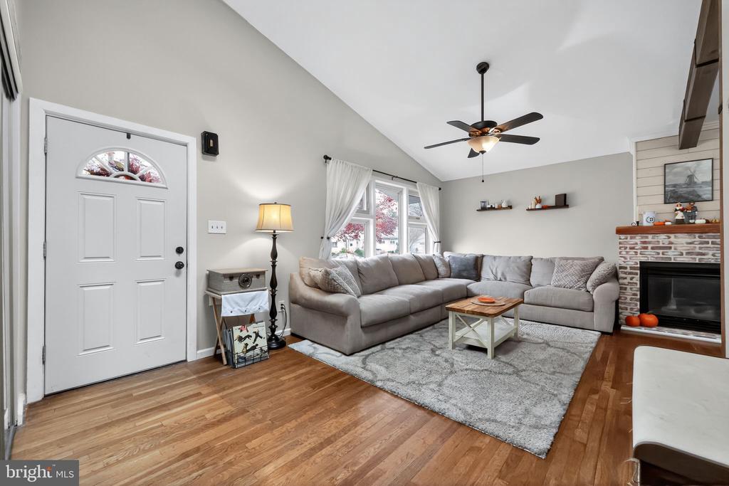 33 BEACH AVENUE