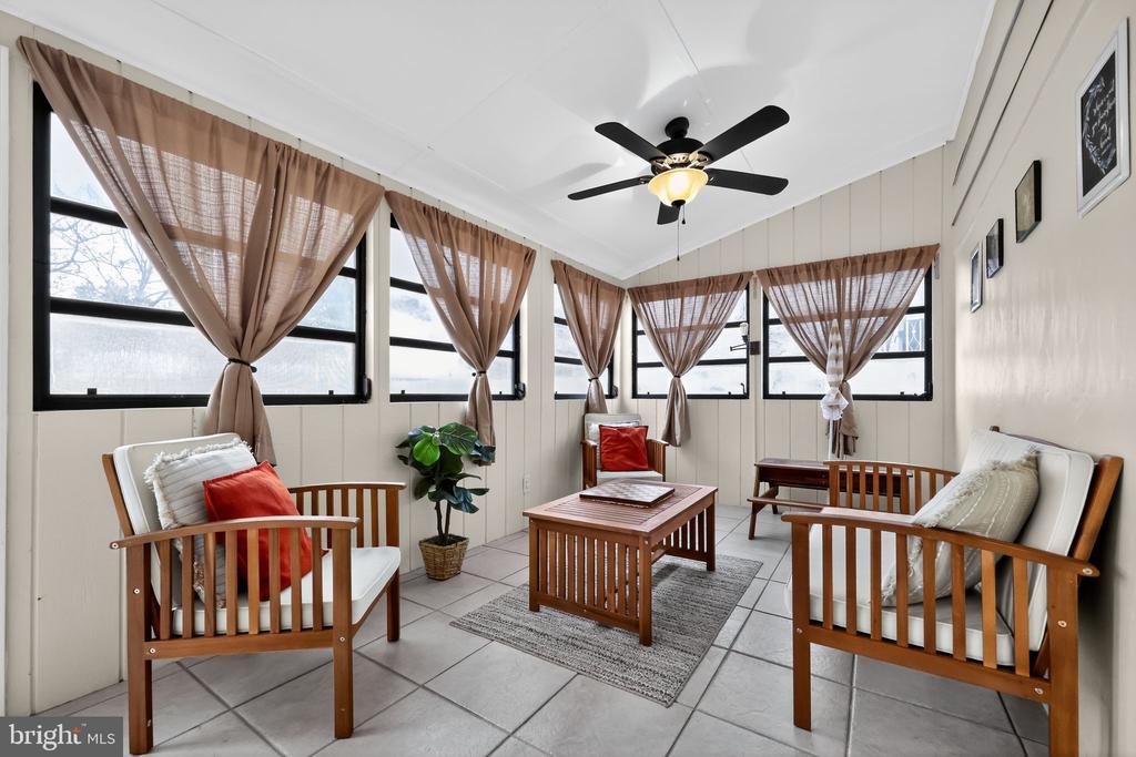 33 BEACH AVENUE