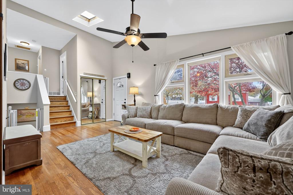 33 BEACH AVENUE
