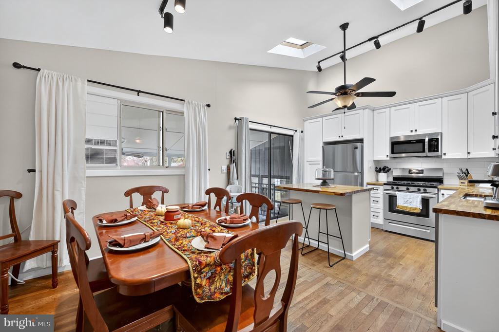 33 BEACH AVENUE