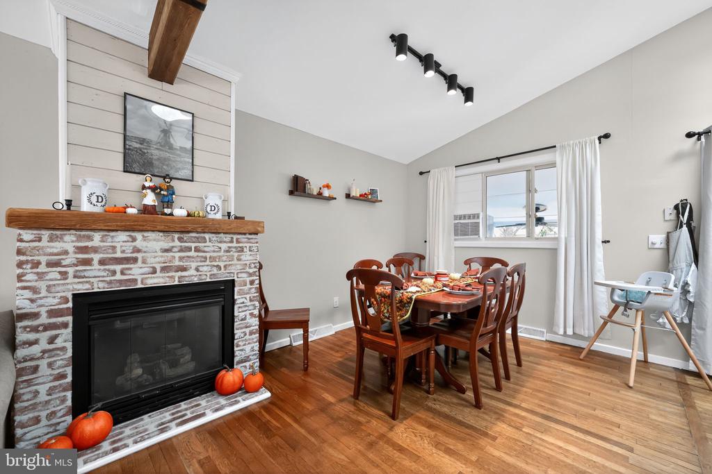 33 BEACH AVENUE