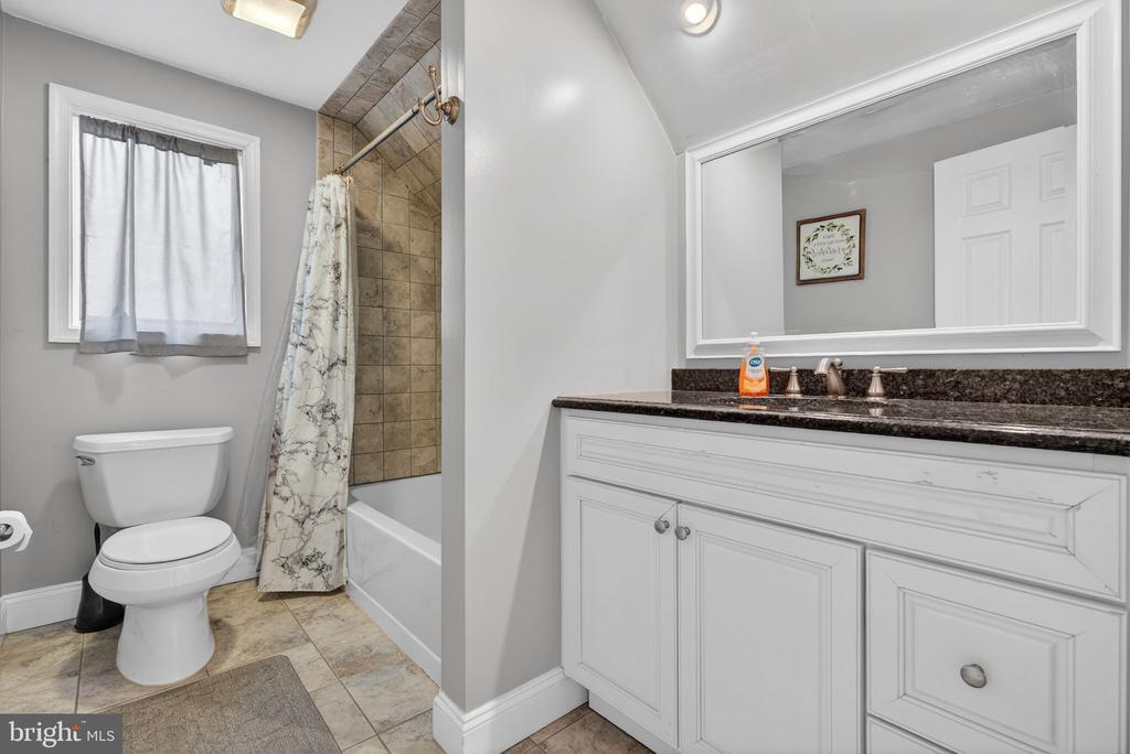 46 MAPLEWOOD AVENUE