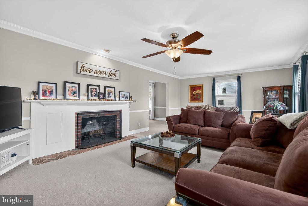 46 MAPLEWOOD AVENUE