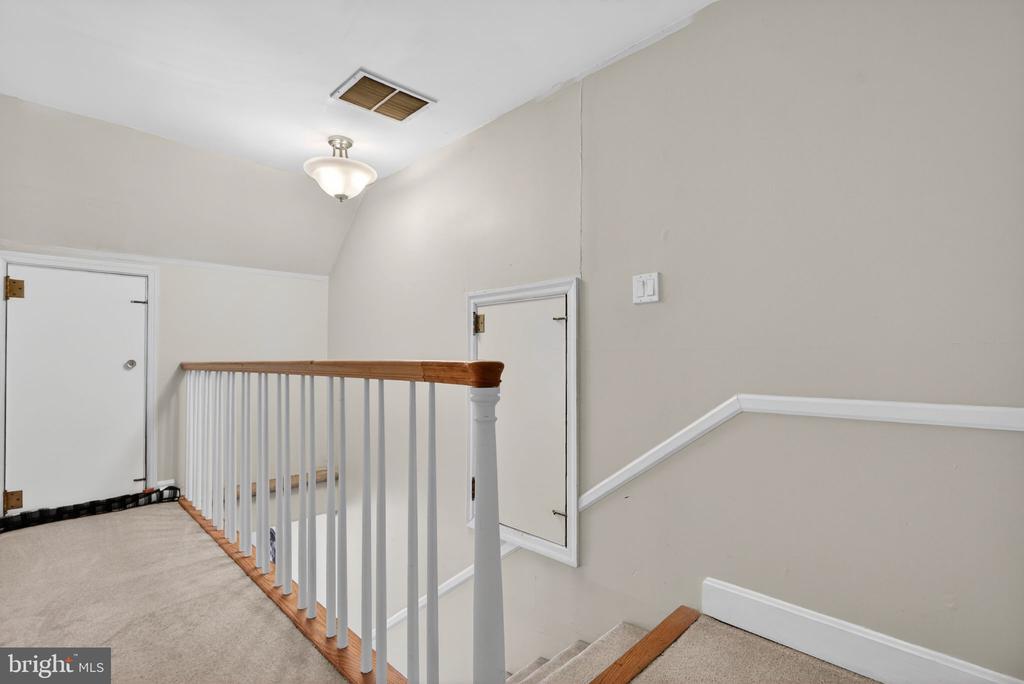 46 MAPLEWOOD AVENUE