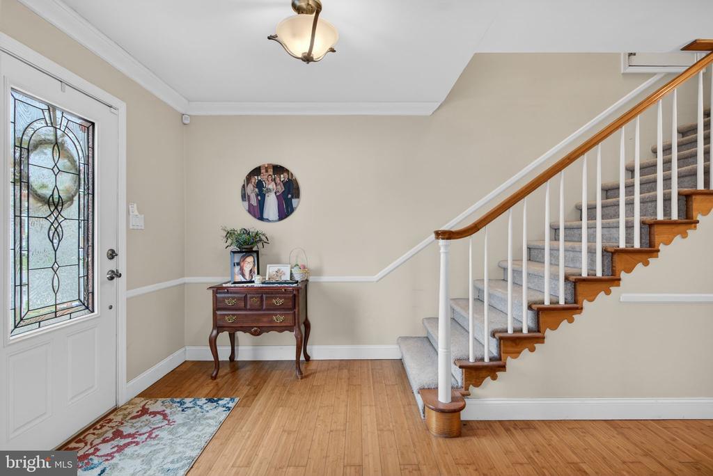 46 MAPLEWOOD AVENUE