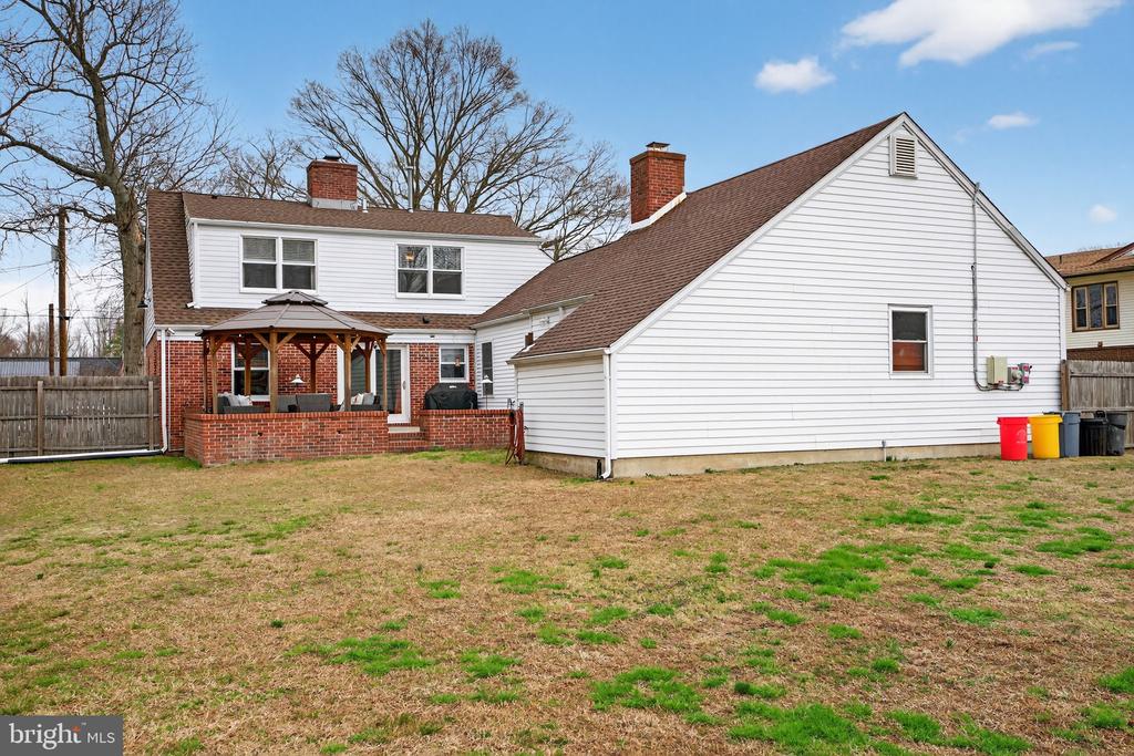 46 MAPLEWOOD AVENUE