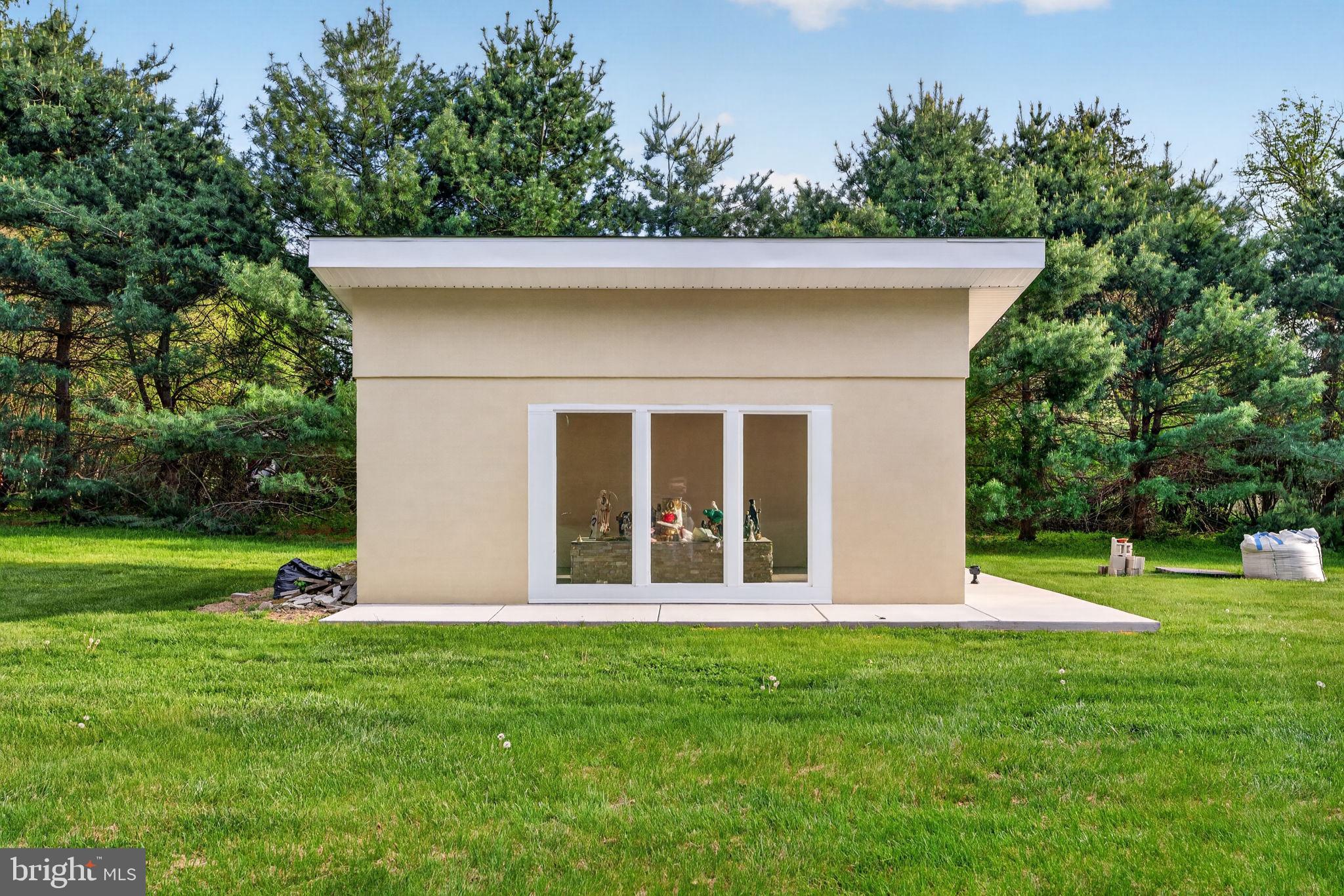 344 WHIG LANE