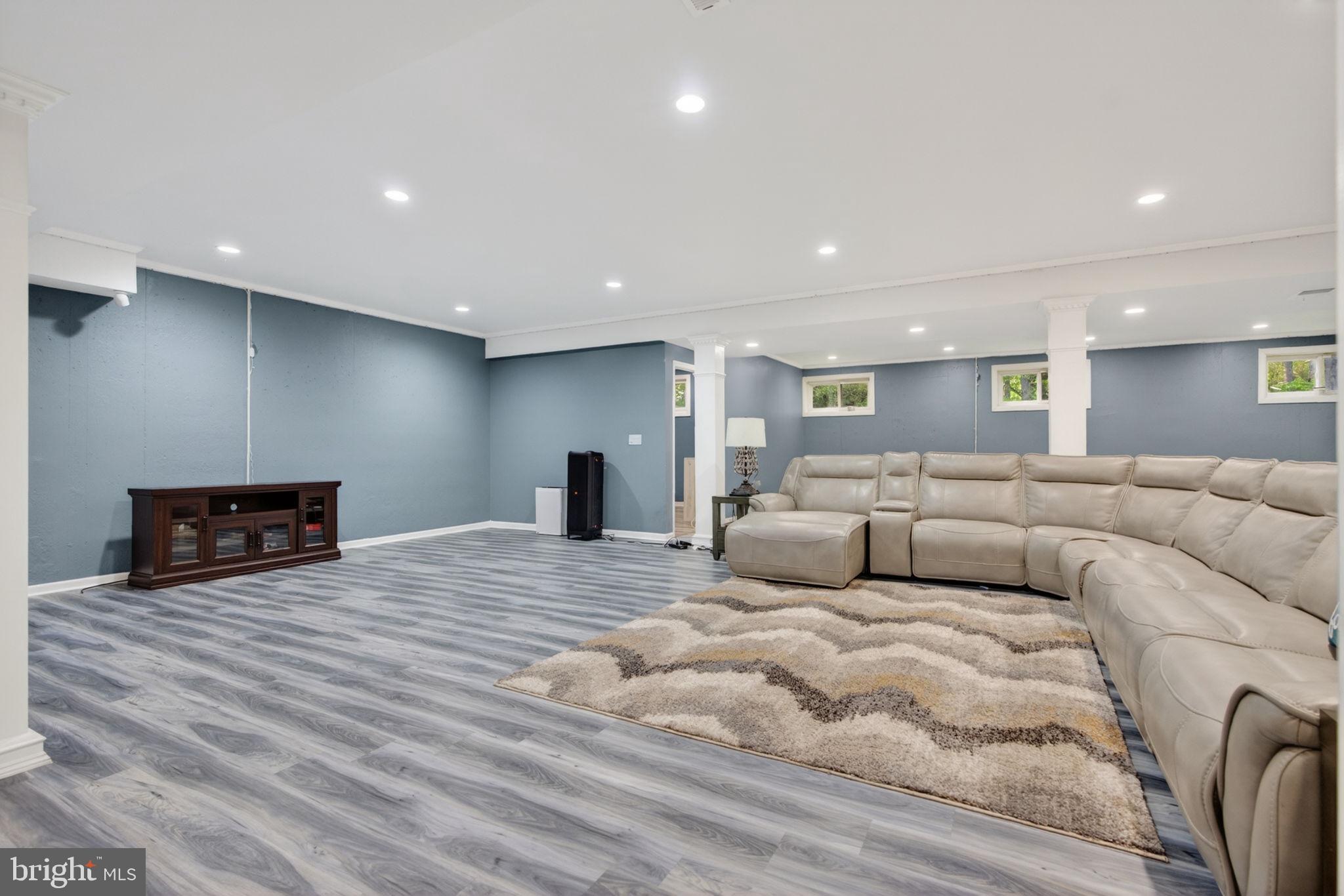 344 WHIG LANE