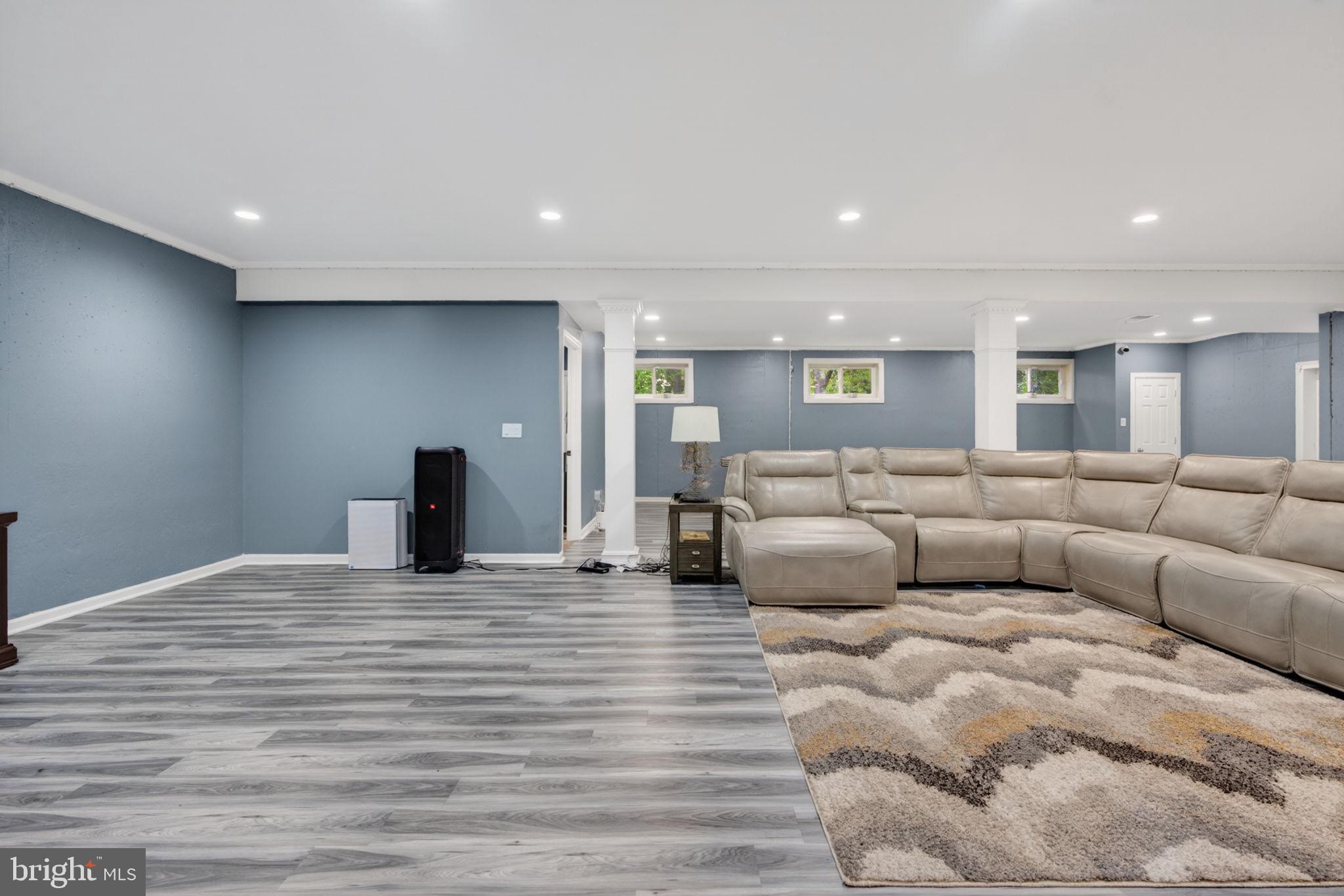 344 WHIG LANE
