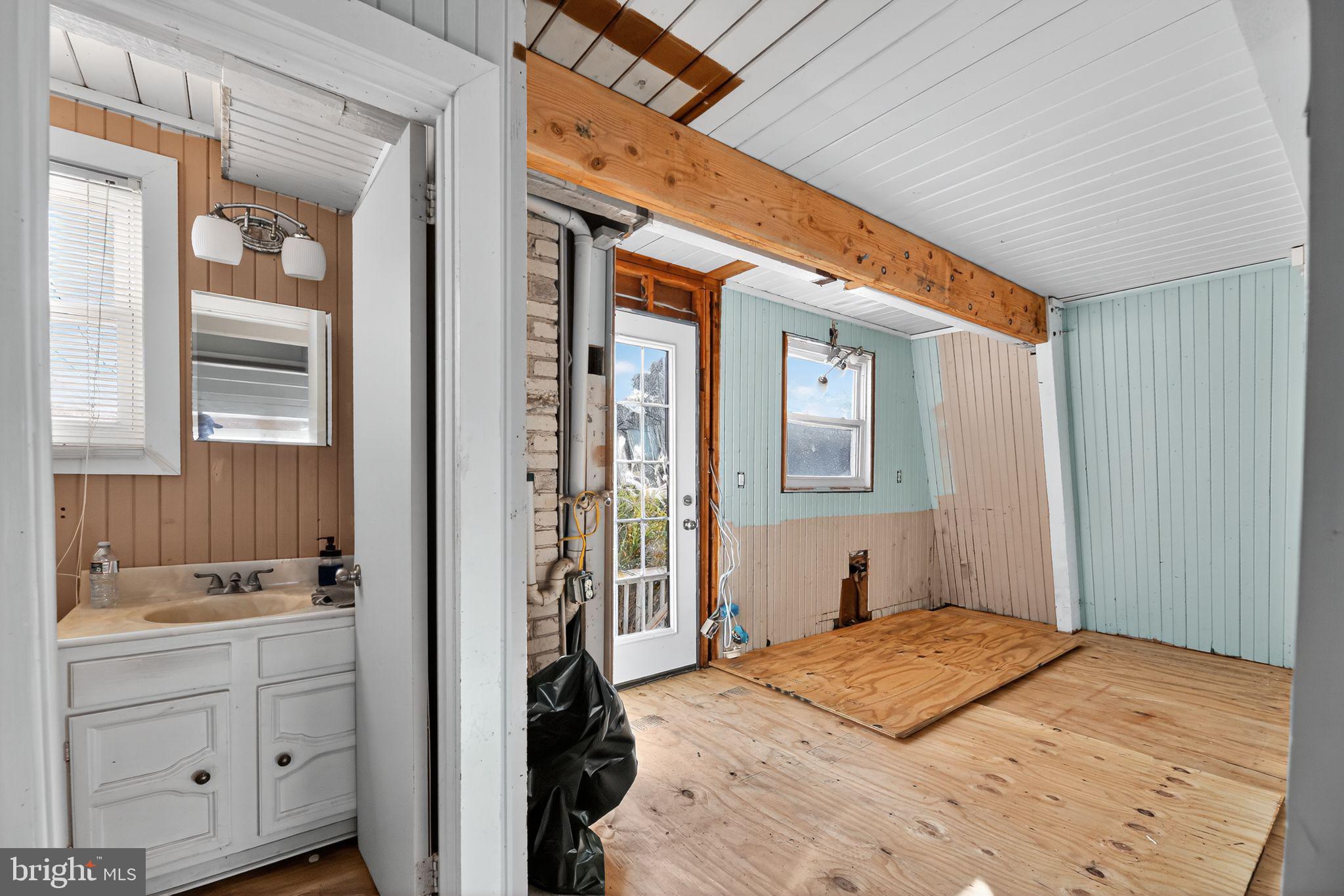 92 SINNICKSON LANDING ROAD
