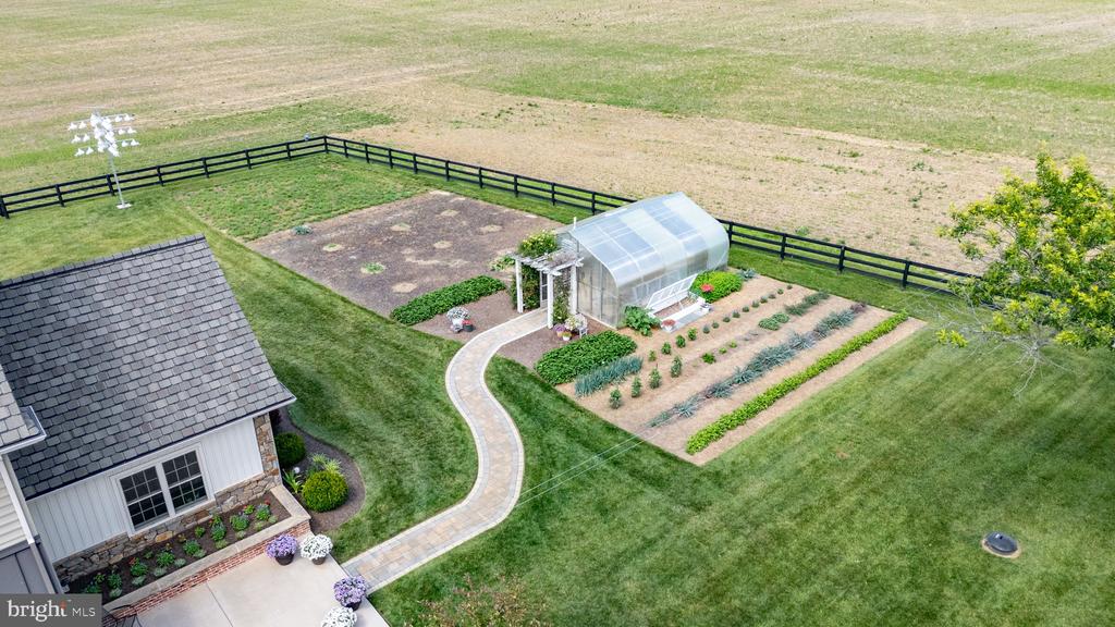388 WOODSTOWN DARETOWN ROAD