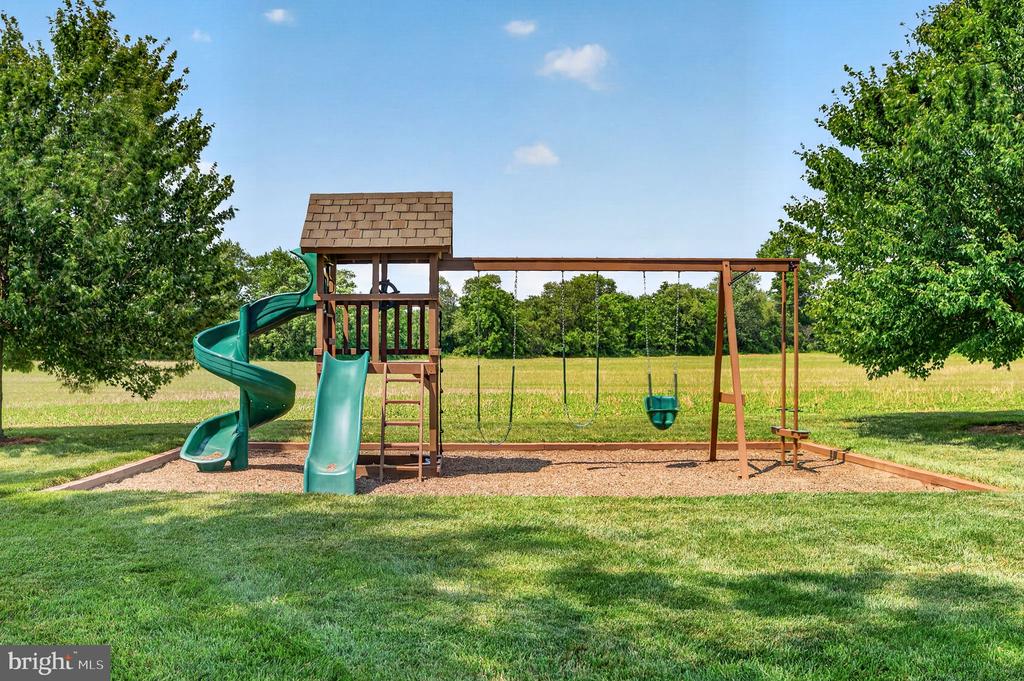 388 WOODSTOWN DARETOWN ROAD