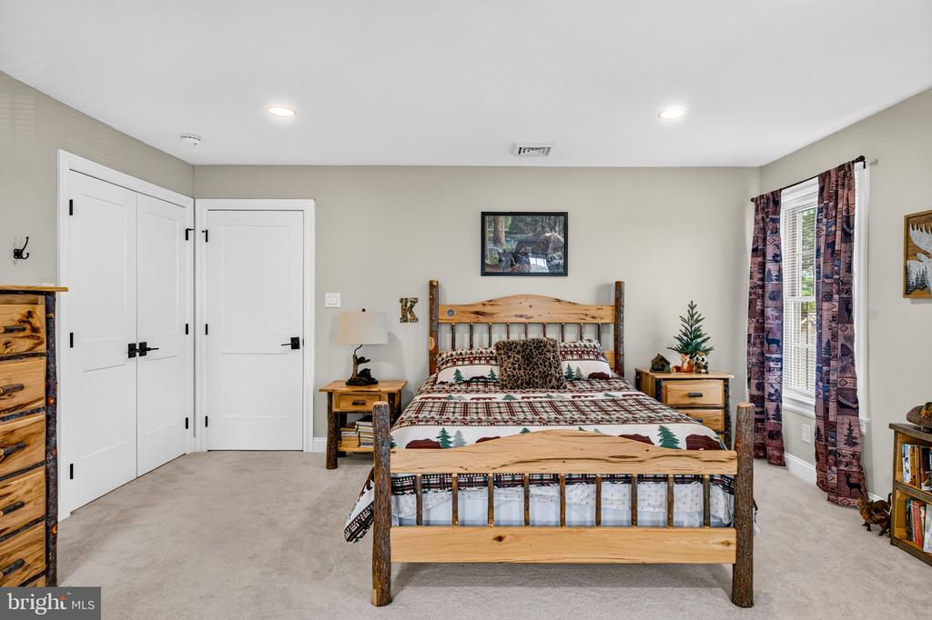 388 WOODSTOWN DARETOWN ROAD