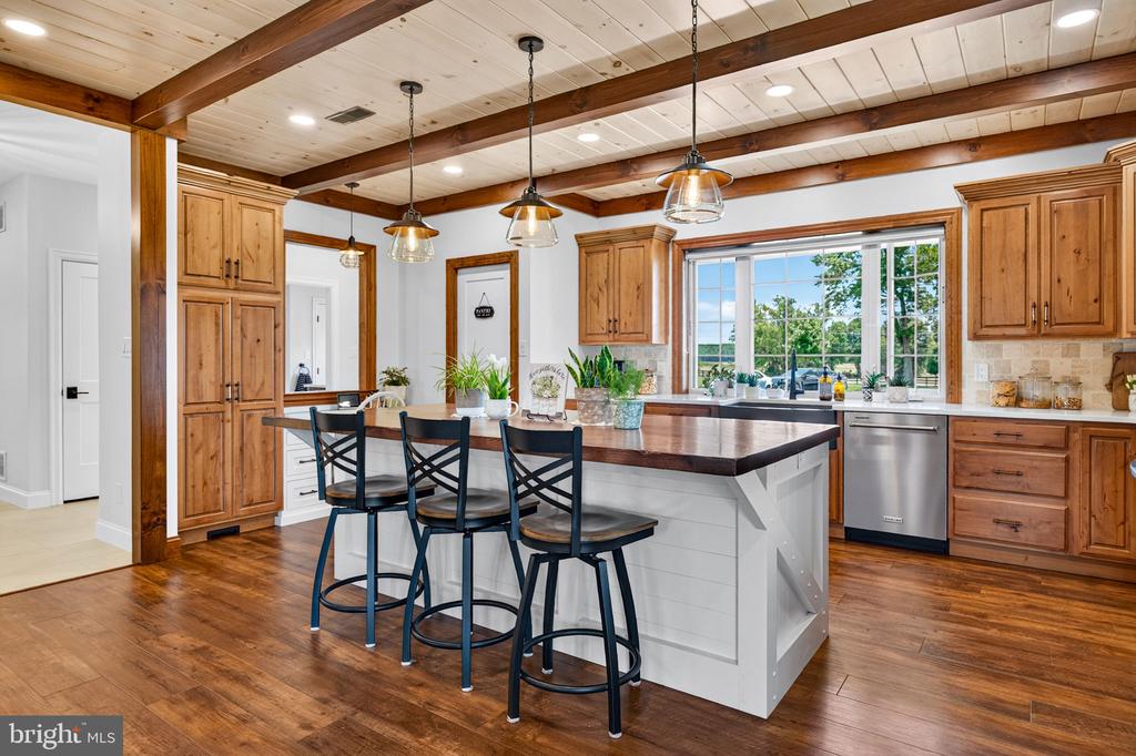388 WOODSTOWN DARETOWN ROAD