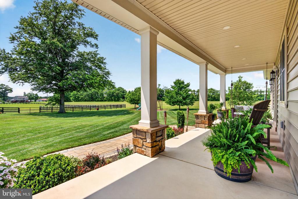388 WOODSTOWN DARETOWN ROAD