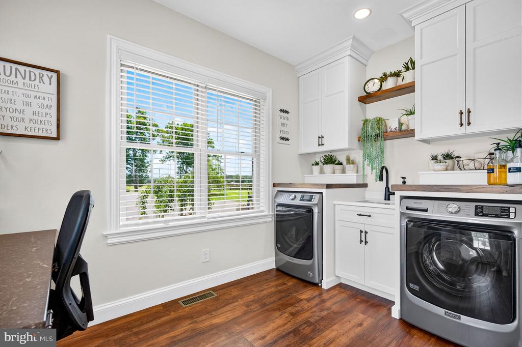 388 WOODSTOWN DARETOWN ROAD