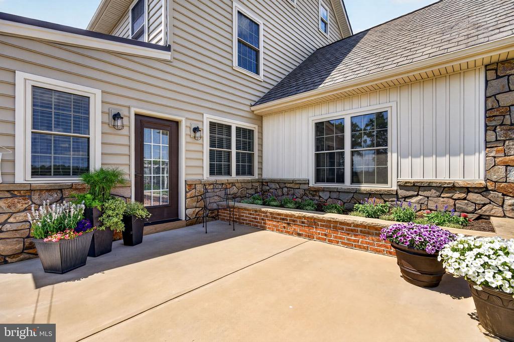 388 WOODSTOWN DARETOWN ROAD