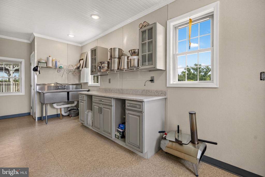 388 WOODSTOWN DARETOWN ROAD