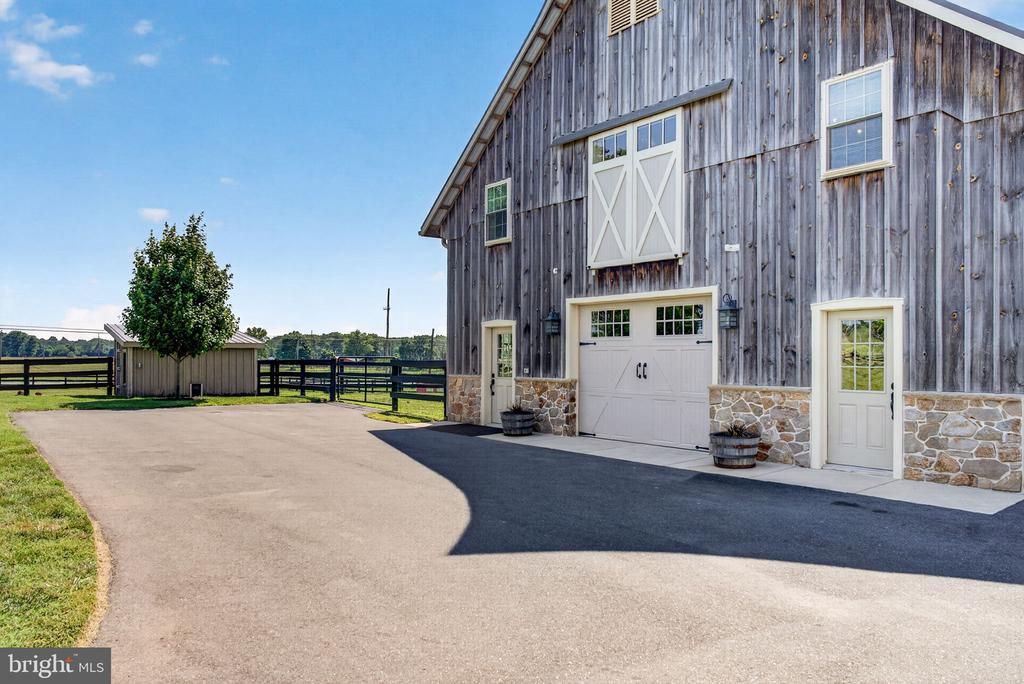 388 WOODSTOWN DARETOWN ROAD