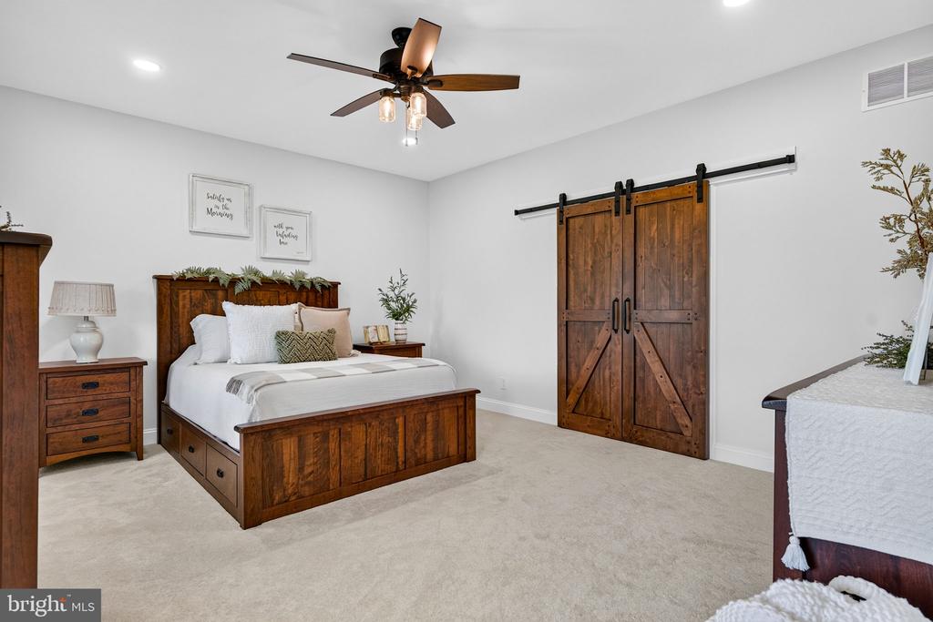 388 WOODSTOWN DARETOWN ROAD