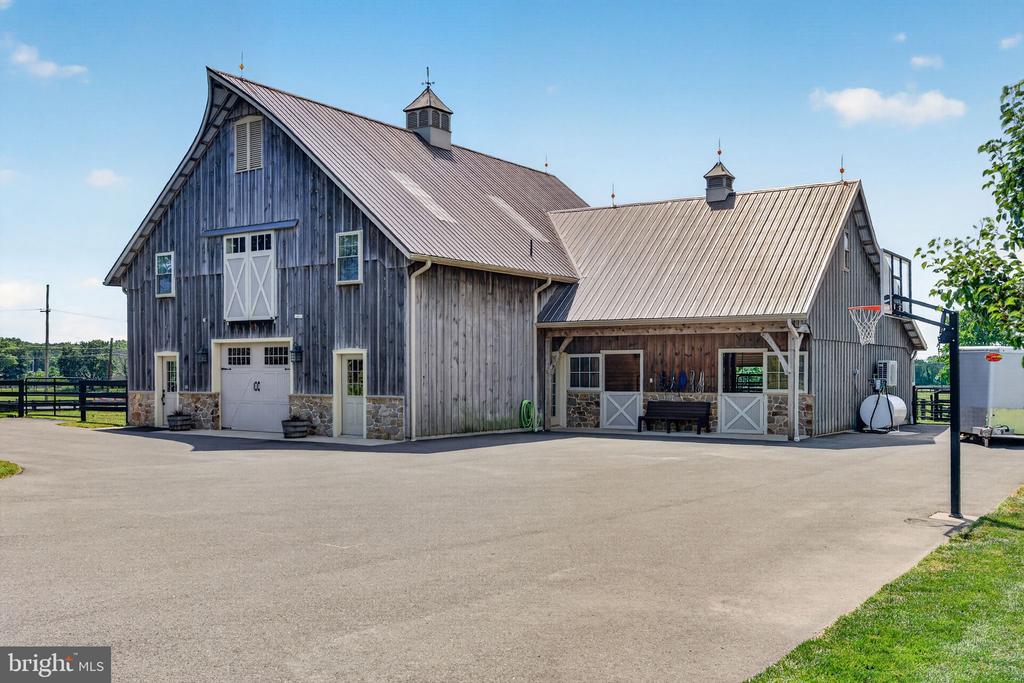 388 WOODSTOWN DARETOWN ROAD