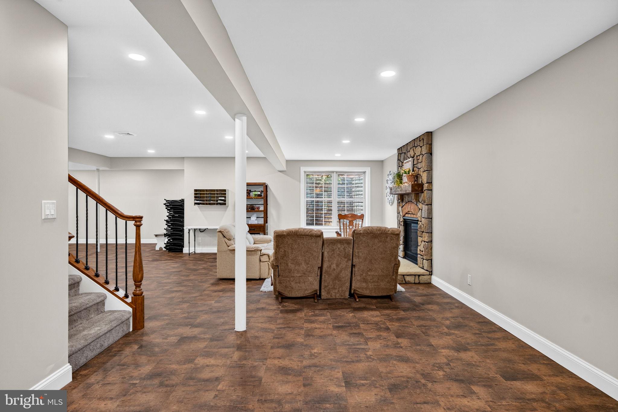 388 WOODSTOWN DARETOWN ROAD