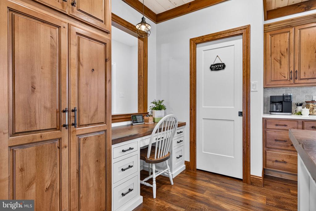 388 WOODSTOWN DARETOWN ROAD