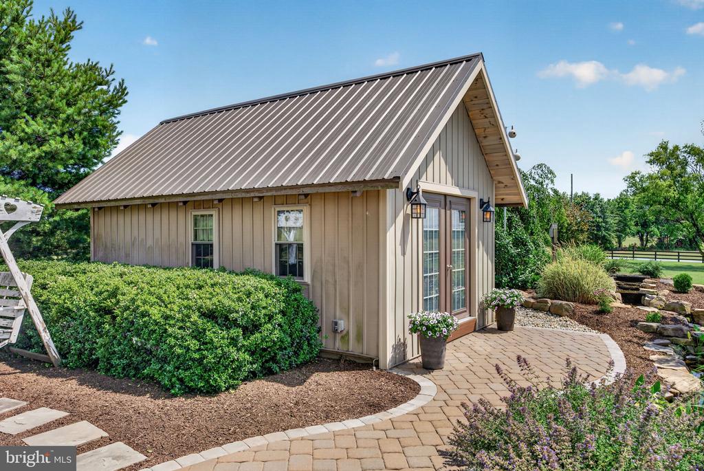 388 WOODSTOWN DARETOWN ROAD