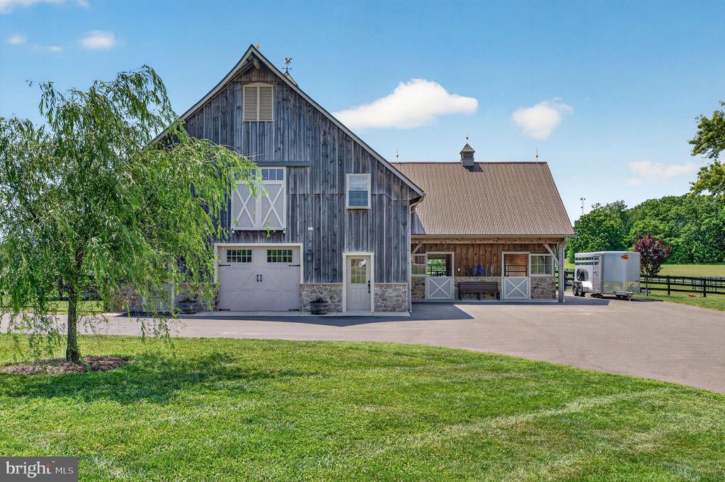 388 WOODSTOWN DARETOWN ROAD