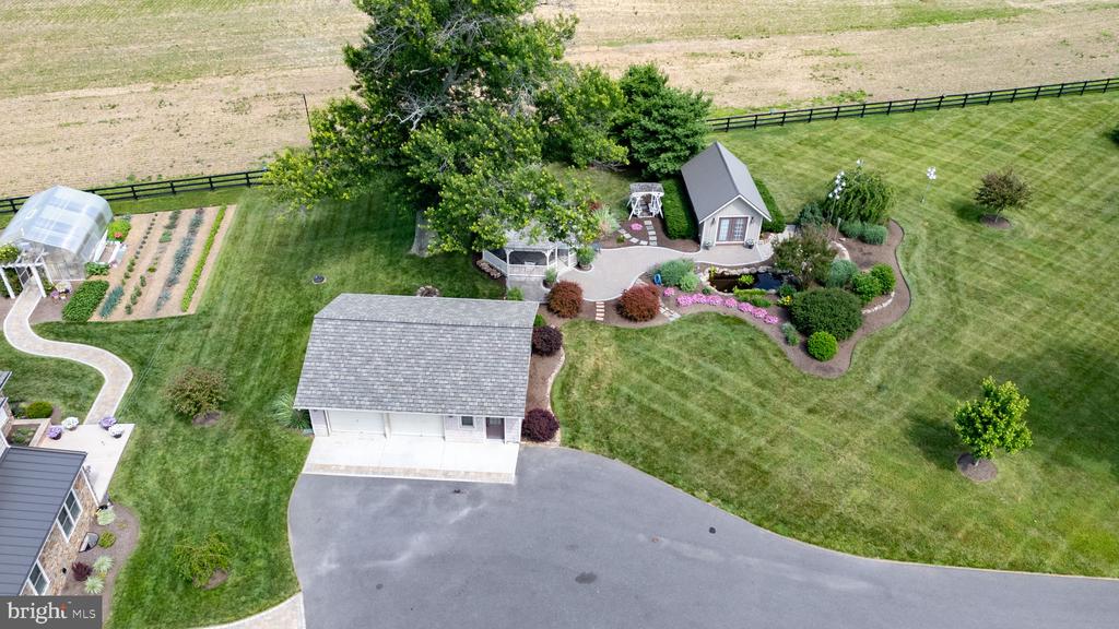 388 WOODSTOWN DARETOWN ROAD