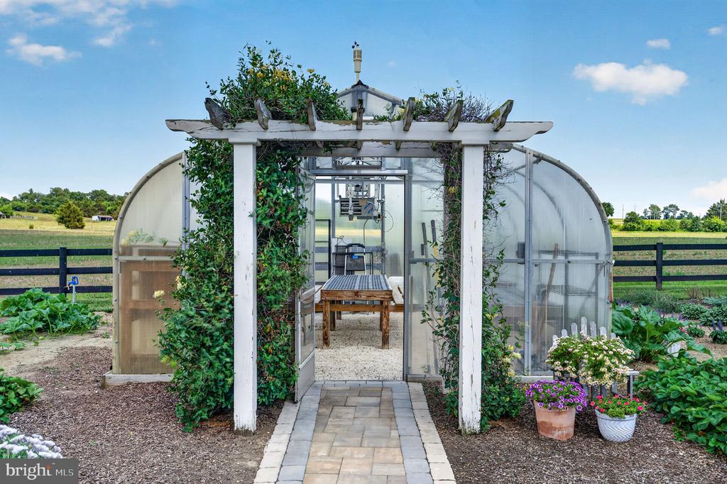 388 WOODSTOWN DARETOWN ROAD