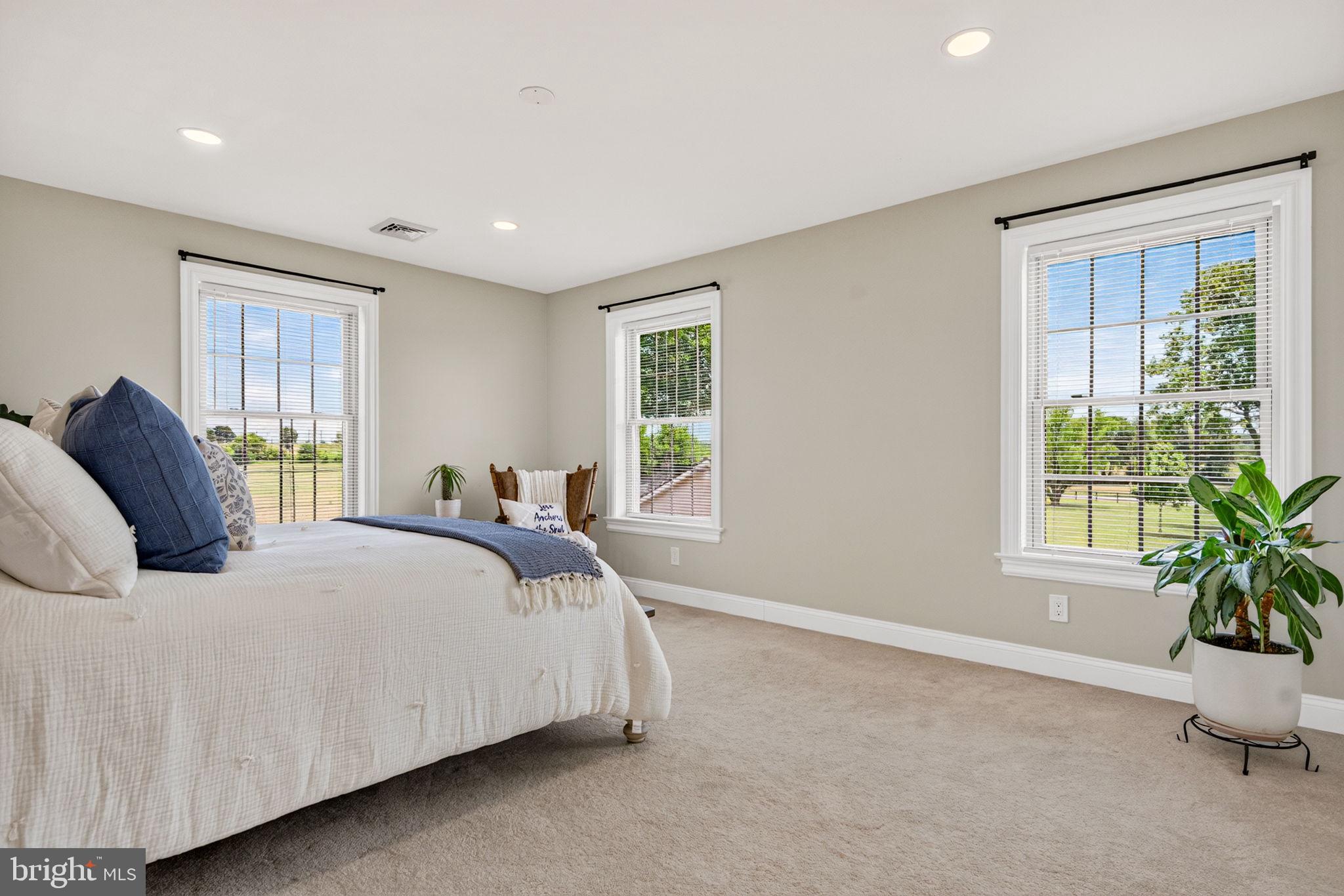 388 WOODSTOWN DARETOWN ROAD