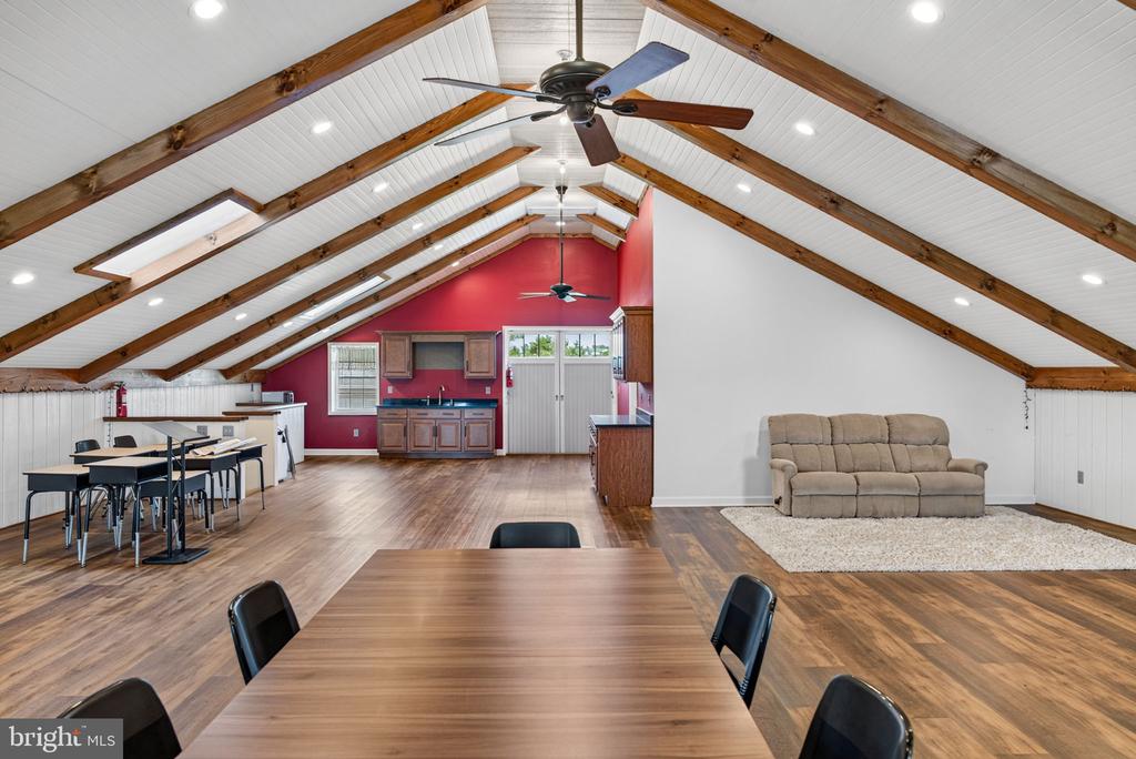 388 WOODSTOWN DARETOWN ROAD