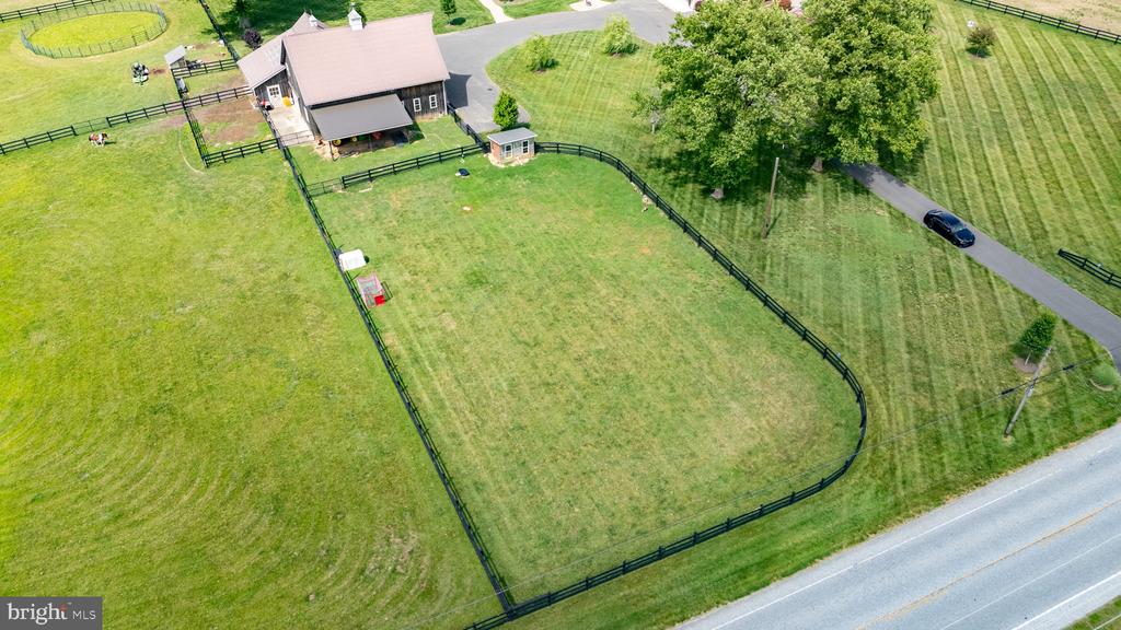 388 WOODSTOWN DARETOWN ROAD
