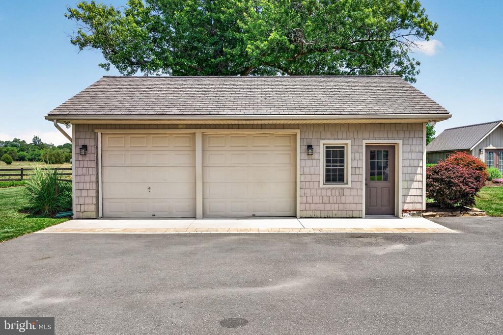 388 WOODSTOWN DARETOWN ROAD