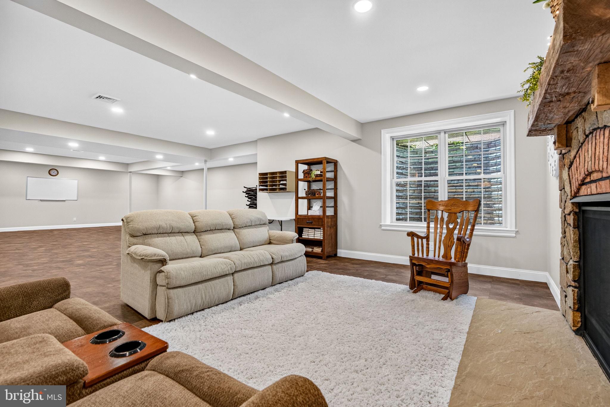 388 WOODSTOWN DARETOWN ROAD