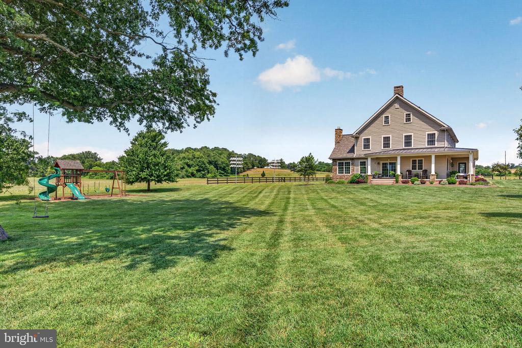 388 WOODSTOWN DARETOWN ROAD