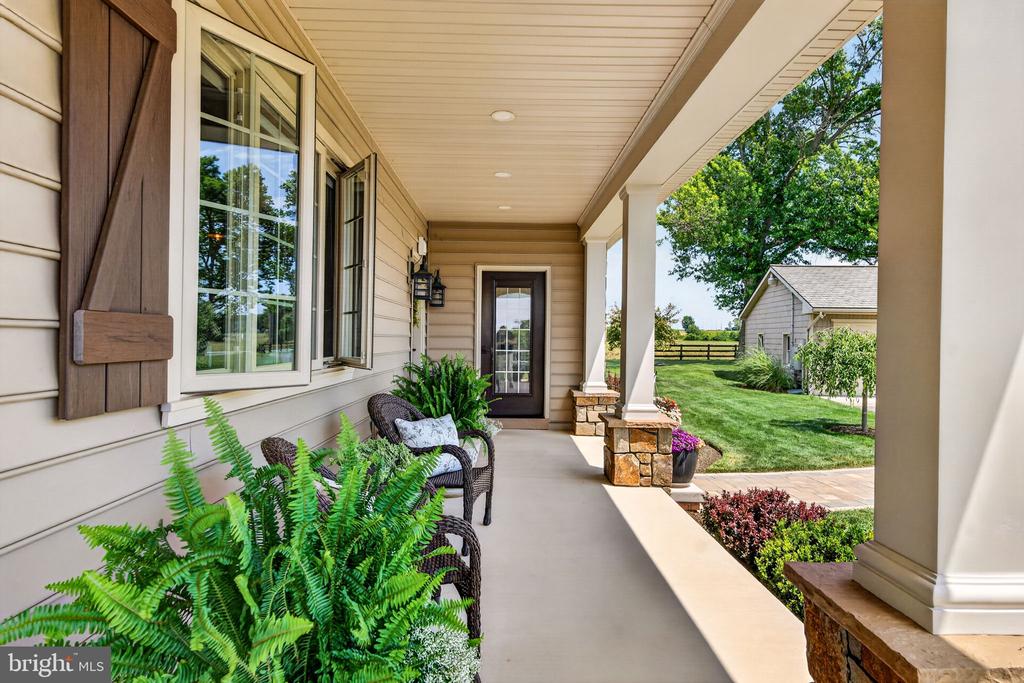 388 WOODSTOWN DARETOWN ROAD