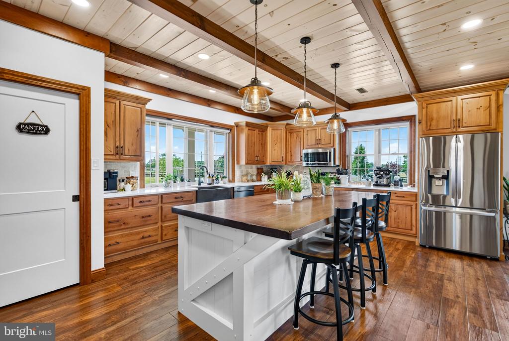 388 WOODSTOWN DARETOWN ROAD
