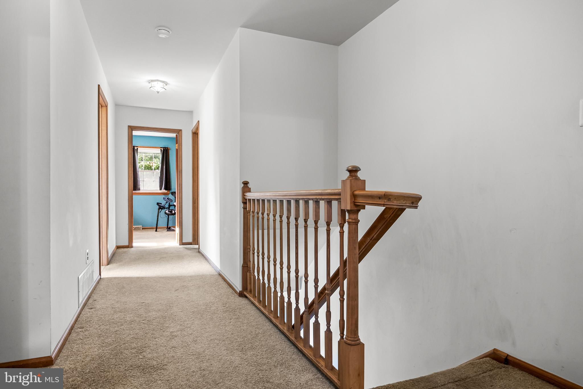 5 BUTTONWOOD DRIVE