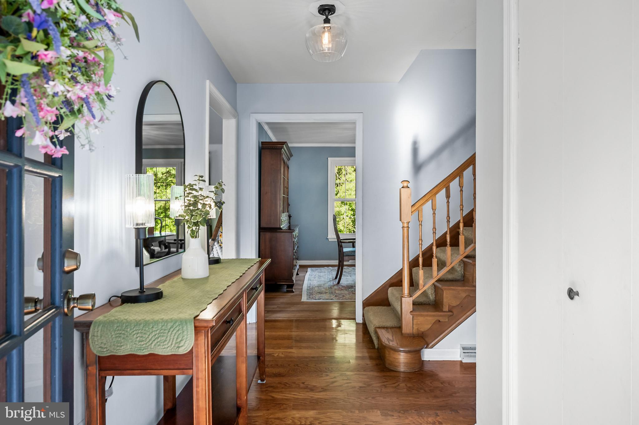 5 BUTTONWOOD DRIVE