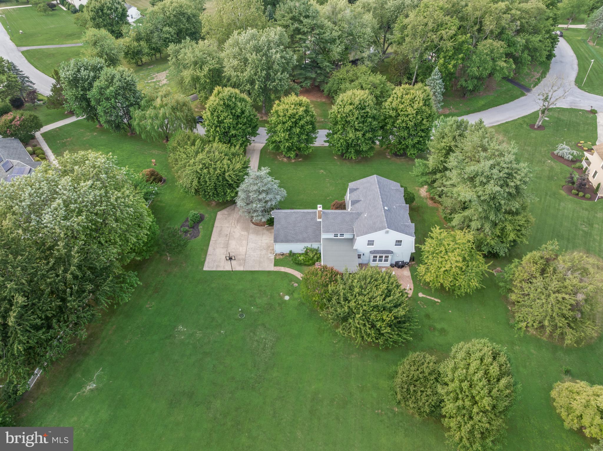 5 BUTTONWOOD DRIVE
